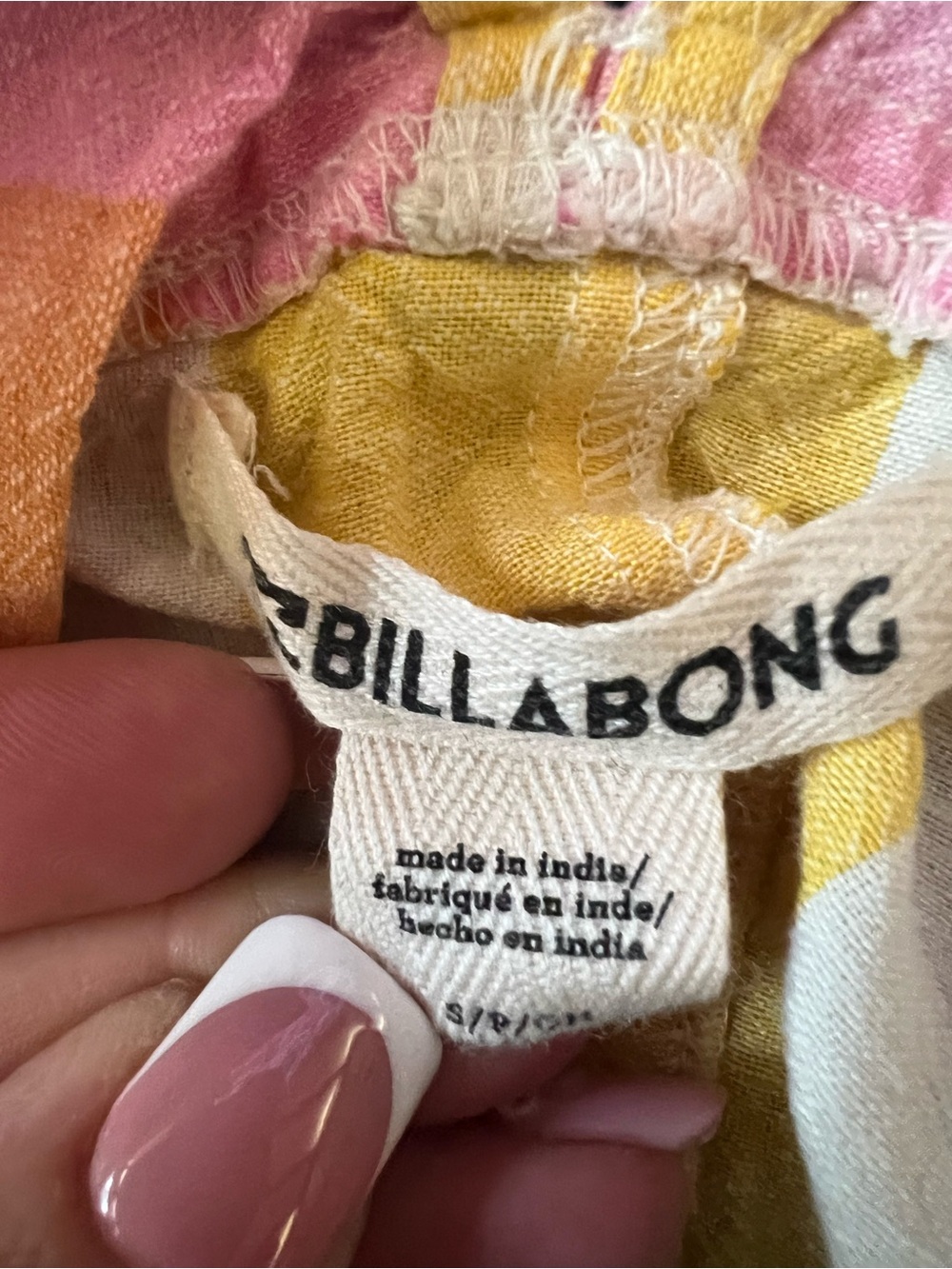 Billabong women’s romper size small - Picture 4 of 4